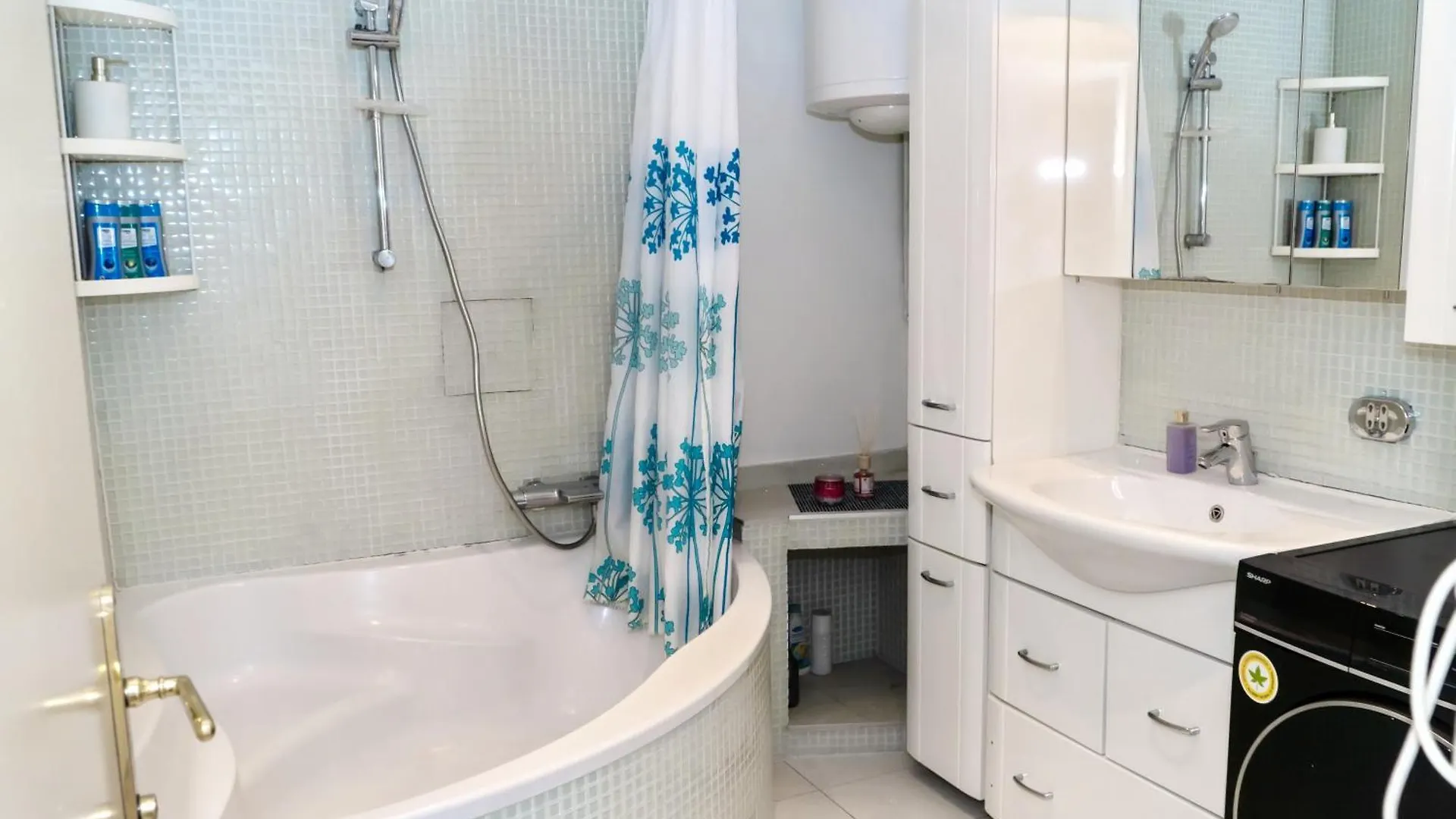Homestay Spacious Rooms 5 Minutes To Wiener Stadthalle